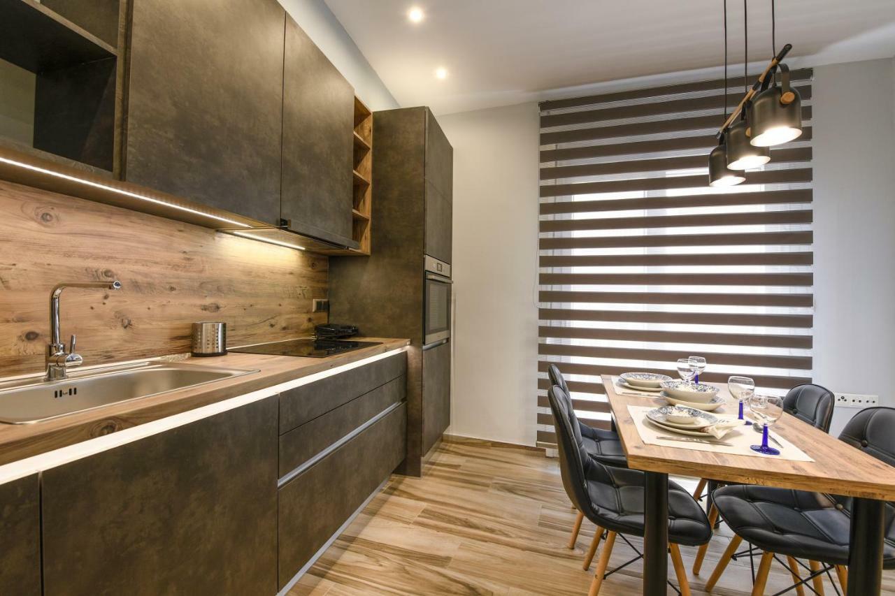 Adell Luxury Apartments 卡瓦拉 外观 照片