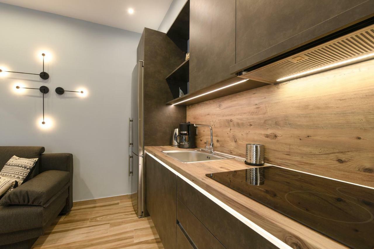 Adell Luxury Apartments 卡瓦拉 外观 照片